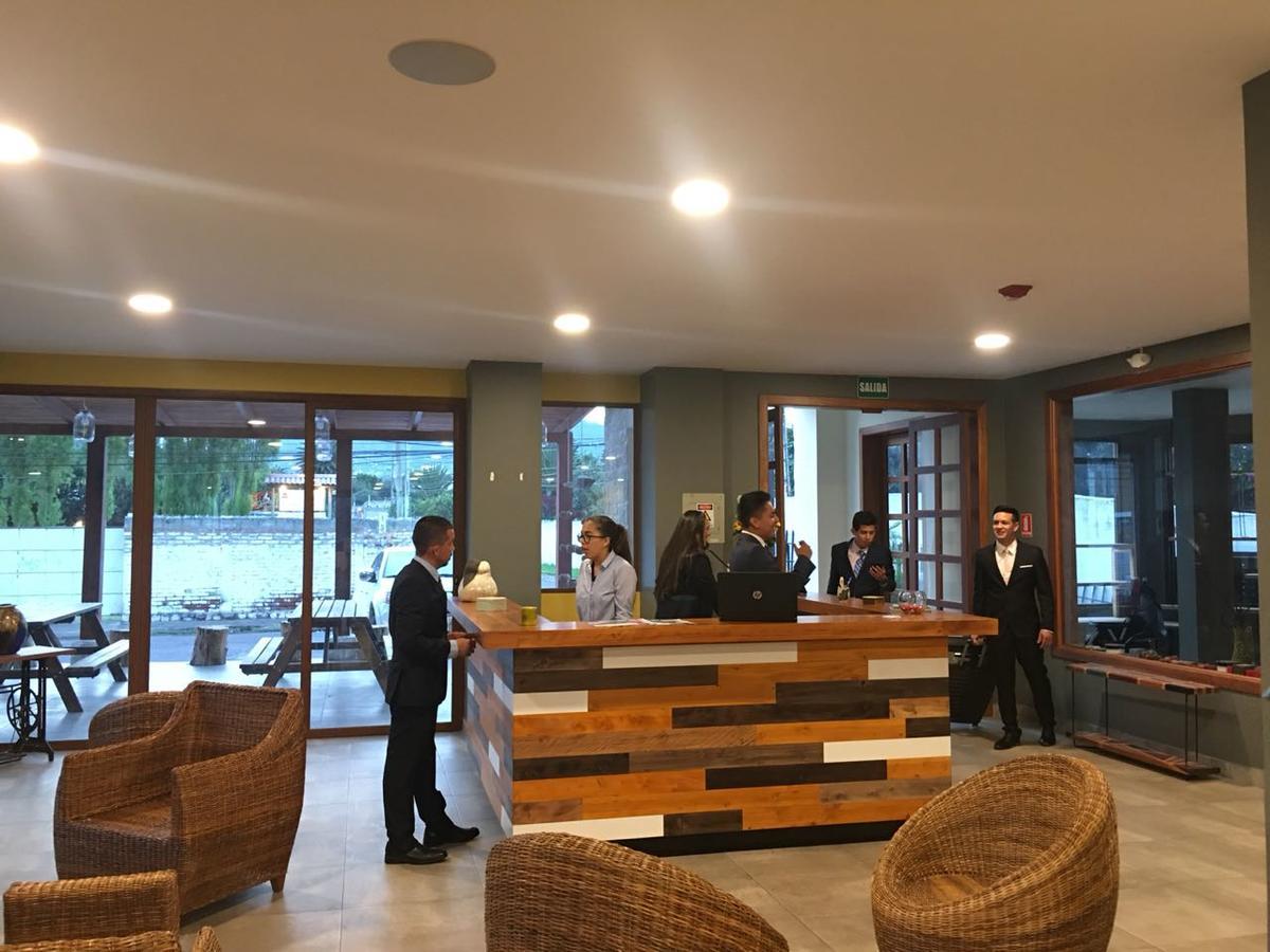 Ilalo Garden Hotel & Restaurant Quito Zewnętrze zdjęcie